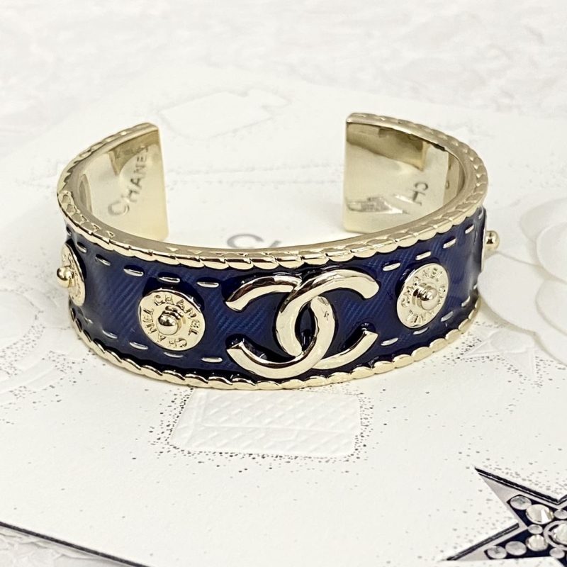 Ch**el bracelets